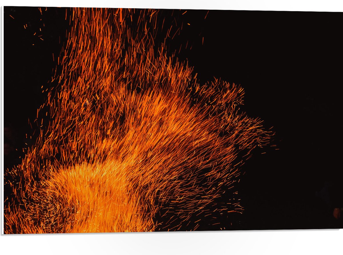 PVC Schuimplaat - Oranje Spetters van Vuurkorf - 75x50 cm Foto op PVC Schuimplaat (Met Oph