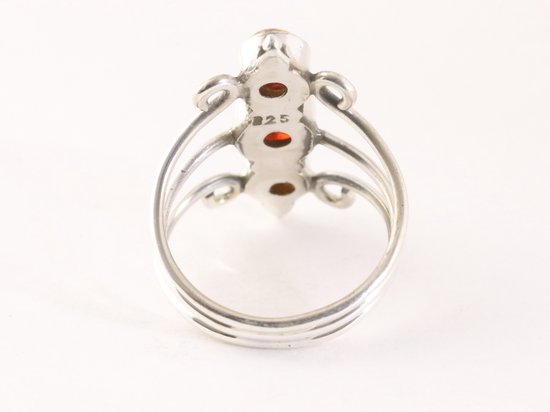 Bague en argent ajourée avec 3 pierres d'ambre - taille 19