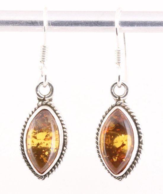 Fijne bewerkte zilveren oorbellen met amber
