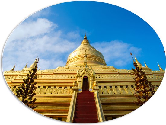 PVC Schuimplaat Ovaal - Vooraanzicht van Gouden Shwezigon Pagoda Tempel in Myanmar - 80x60 cm Foto op Ovaal (Met Ophangsysteem)