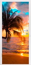 Deursticker Palm - Zonsondergang - Horizon - Strand - Zee - Tropisch - 80x205 cm - Deurposter