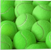 Acrylglas - Stapel Groene Tennisballen - 50x50 cm Foto op Acrylglas (Met Ophangsysteem)