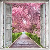 Tuinposter doorkijk - Sakura - Kersenbloesem - Roze - Natuur - Deur - Tuinschilderij voor buiten - Schuttingdoek - Schutting decoratie - 50x50 cm - Tuindoek - Tuindecoratie - Tuin - Tuindecoratie