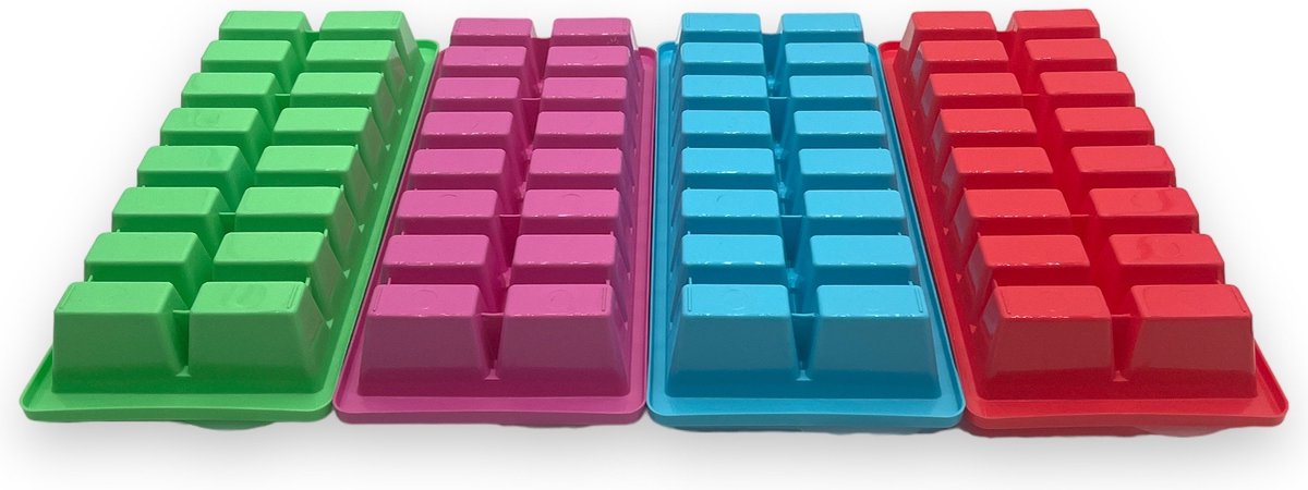 Maak Verfrissende IJsblokjes in Bulk met de IJsblokjes Maker Set van 4 Stuks - Afmetingen 16x10.8cm
