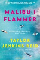 Famous Four 3 - Malibu i flammer