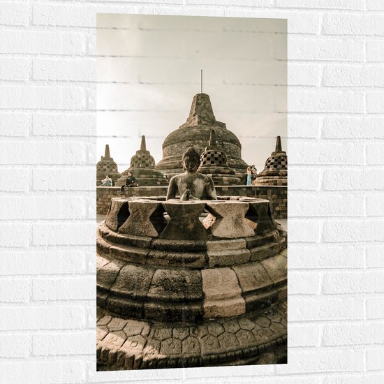 Muursticker - Beelden bij Borobudur Tempel in IndonesiË - 50x100 cm Foto op Muursticker