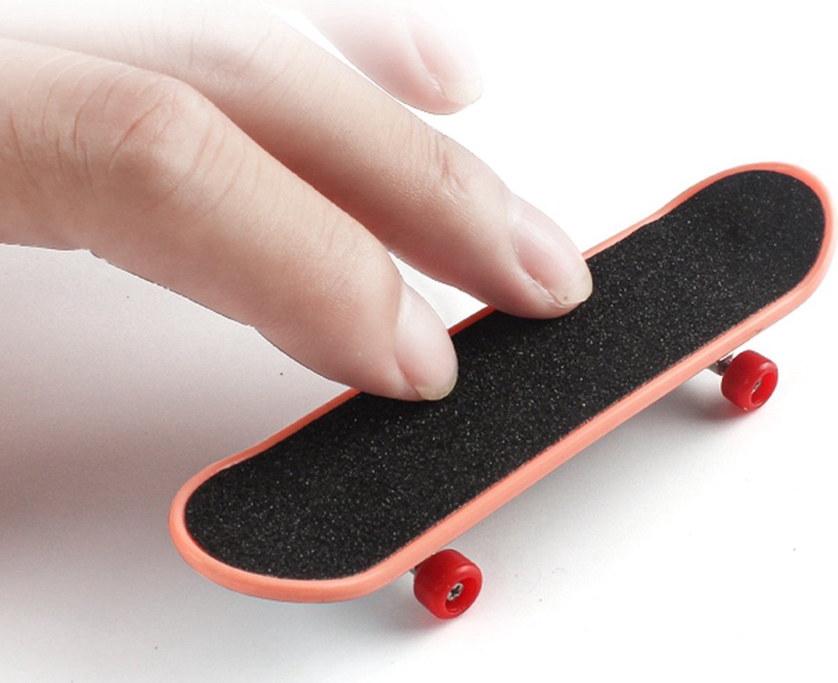 Stecto Skate Parking Set, Mini Finger Skateboard Grip Boards Ultimate