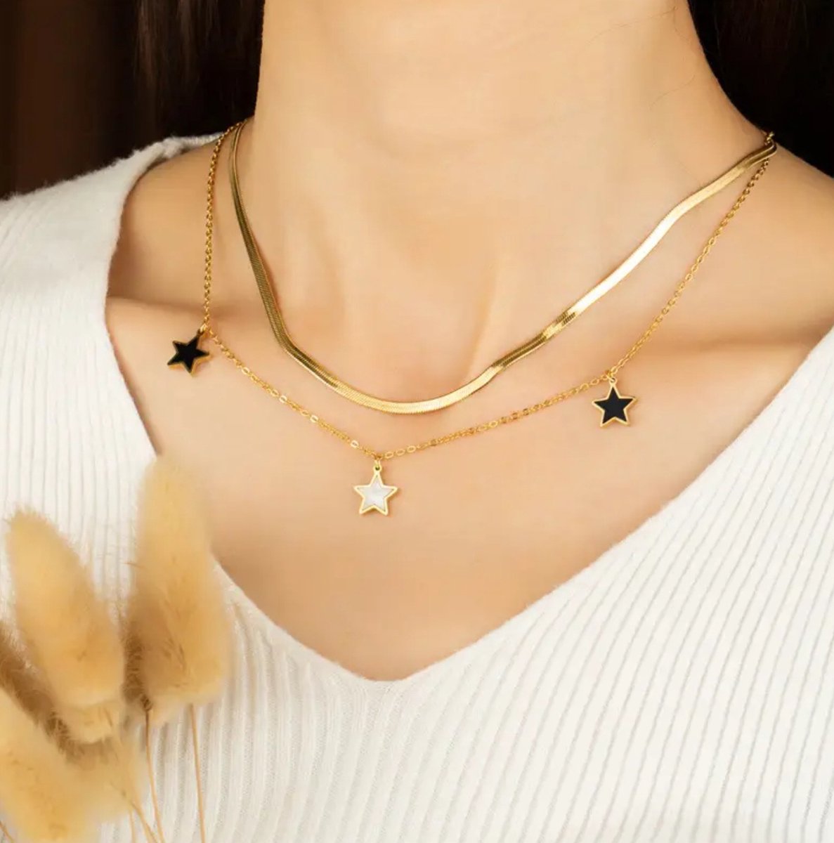 Van Leerella, een Betoverende Damesketting Bezaaid met Oogverblindende Sterren, een Sprankelend Eerbetoon aan de Magie van de Nachtelijke Hemel. Voor Verjaardag Valentijnsdag, Moederdag
