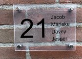 Naambordje voordeur transparant 15 x 20 cm Huisnummer links en namen rechts.