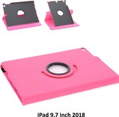 Apple iPad 9.7 (2017) en Apple iPad 9.7 (2018) Roze 360 graden draaibare hoes - Book Case Tablethoes- 8719273291559
