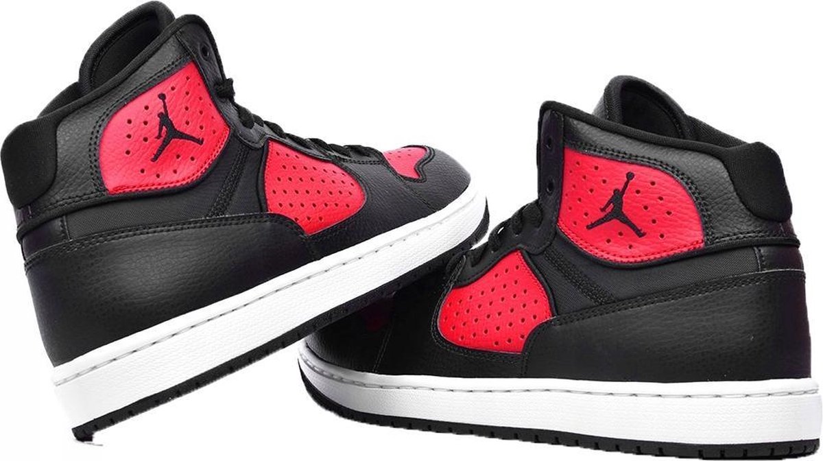 Куплю кроссовки jordan 1. Nike Air Jordan access. Nike Air Jordan 1 Mid. Nike Air Jordan 1 МИД.