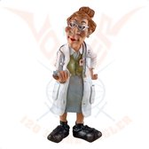 Grappige beroepen beeldje Vrouwelijke dokter, apotheker, artsin- afmeting 7x6x17  cm - de komische wereld van karikatuur beeldjes – komische beeldjes – geschenk voor – cadeau -gift