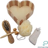 Valentijns cadeau - Geschenk set - Cadeau set voor in Bad - Bad set - Uniek Cadeau - Bad spons - Puim steen - Massage Roller - Bamboo Gift set
