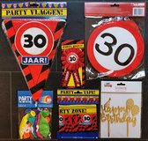 30 jaar -  Man-Vrouw - Verjaardag Versiering - Ballonnen - Afzetlint - Vlaggenlijn - Taarttopper - Rozet -  Feestpakket