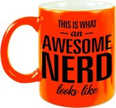 Voici à quoi ressemble un nerd génial mug / tasse cadeau - 330 ml - orange fluo - anniversaire / remise des diplômes - tasse / tasse cadeau