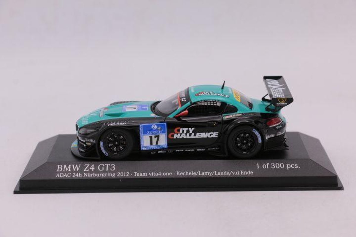 De 1:43 Diecast modelauto van de BMW Z4 GT3 Team Vita4-one