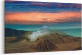Schilderij - Schemering boven vulkaan — 90x60 cm