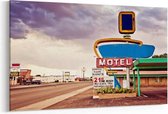 Schilderij - Old motel sign on Route 66, USA — 100x70 cm