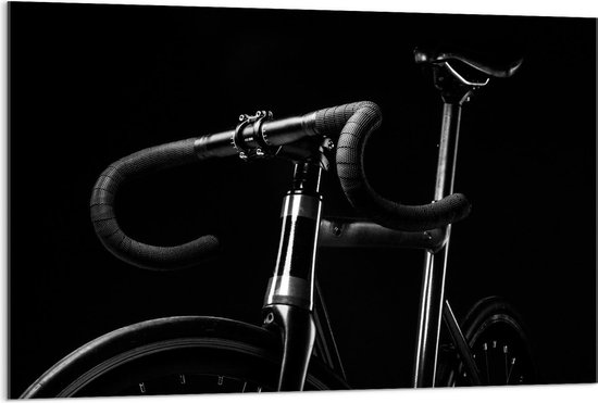 Acrylglas - Stuur Wielrenfiets op Zwarte Achtergrond  - 120x80cm Foto op Acrylglas (Met Ophangsysteem)