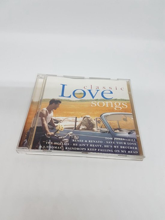 CD hoes 'Classic Love Songs' met een stel op de voorkant. Trefwoorden: Love, Renee & Renato, Tom Jones.