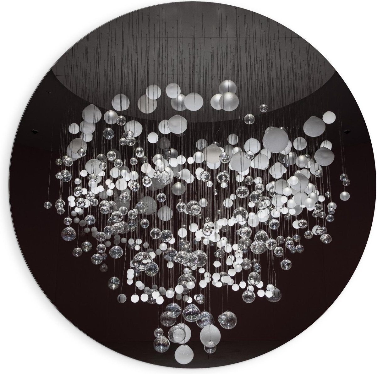 Dibond Wandcirkel - Mega Kroonluchter (zwart/wit) - 90x90cm Foto op Aluminium Wandcirkel (