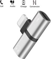 DrPhone Audio Splitter Adapter - Opladen + Audio Beluisteren - 2 in 1 Lightning splitter- Audio & Opladen - Voor iPhone 13 / 12 / 11 etc  / iPad - Zwart