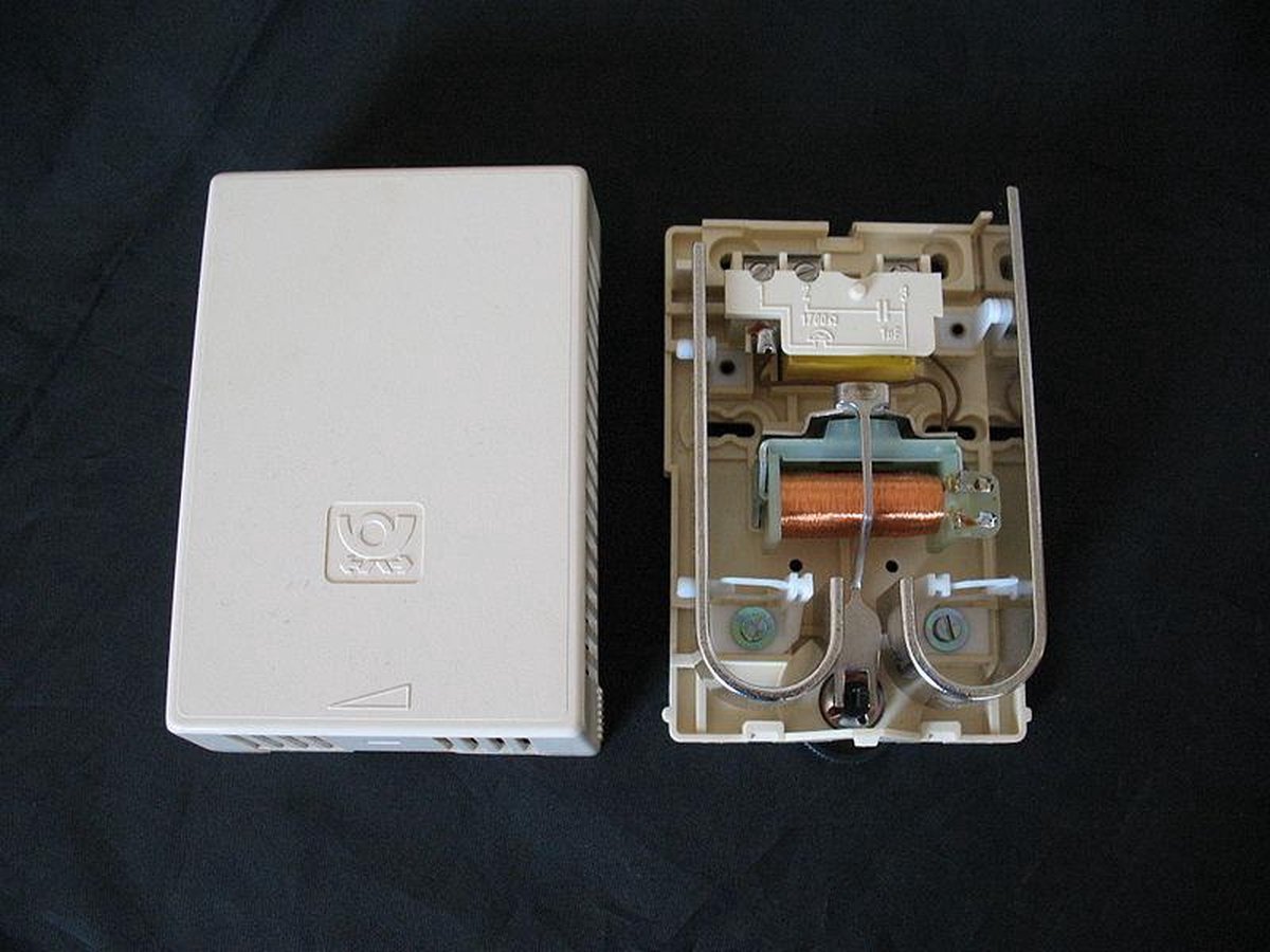 Goedkoopste TELEFOONBEL traditionele rinkelende mechanische telefoonbel - met 3m aansluitsnoer en telefoon T-steker - WK952a 60124a