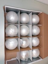Zilvere kerstballen met streepjes - 11 stuks