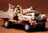 Tamiya British SAS Land Rover Pink Panther + Ammo by Mig lijm