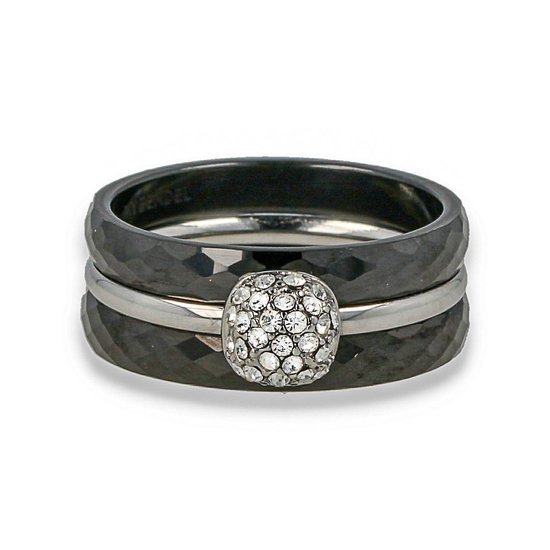 Belle bague sertie de deux anneaux en céramique noire avec une bague en argent zircone