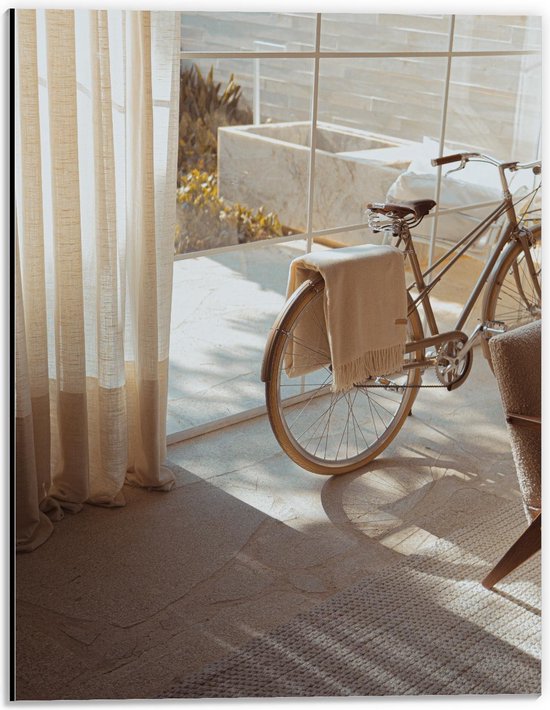 Dibond - Beige Fiets In de Woonkamer - 30x40cm Foto op Aluminium (Wanddecoratie van metaal)