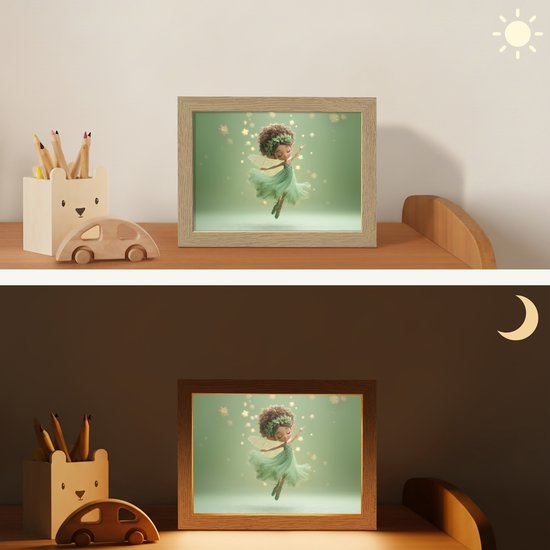 Nachtlampje 20x15 cm - Kinder lampje - Fee - Groen - Sprookje - Sterren - Tafellamp kinderkamer - Slaapkamer lamp - Bedlamp kinderen - Kinderlampje stopcontact - Wandlamp babykamer - Nachtlampjes van Toiijoy — afbeelding 4