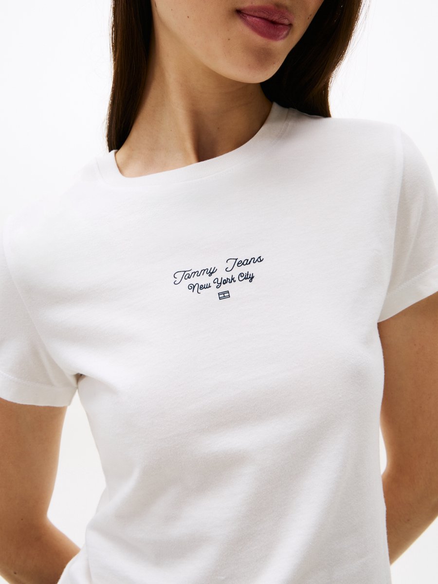 Tommy Jeans T-shirt Tjw Slim Ess Logo 1 Tee Ext Dw0dw21542 Ybl Ecru Dames Wit