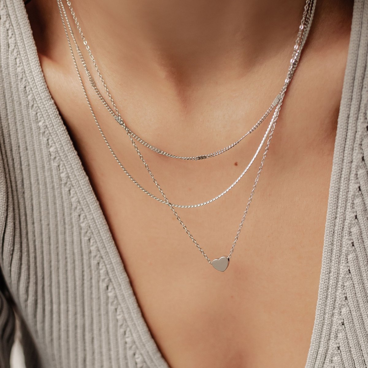 Hey Happiness Amore Layer Ketting Set van 2 Dames – Roestvrij Staal – Delicate Hart Hanger – Verstelbaar – Zilver
