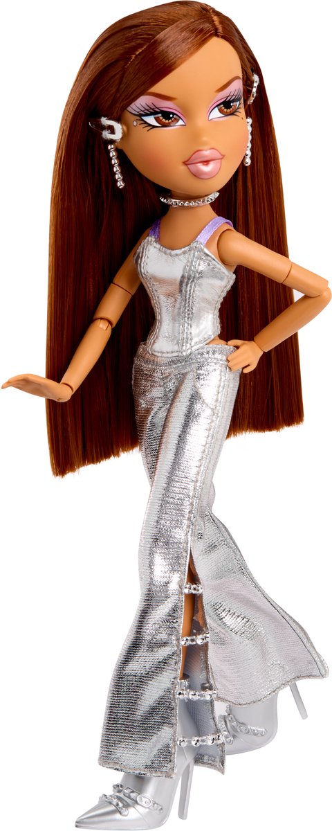 MGA Bratz Charmz modepop Yasmin met bedelarmband en accessoires. — afbeelding 4