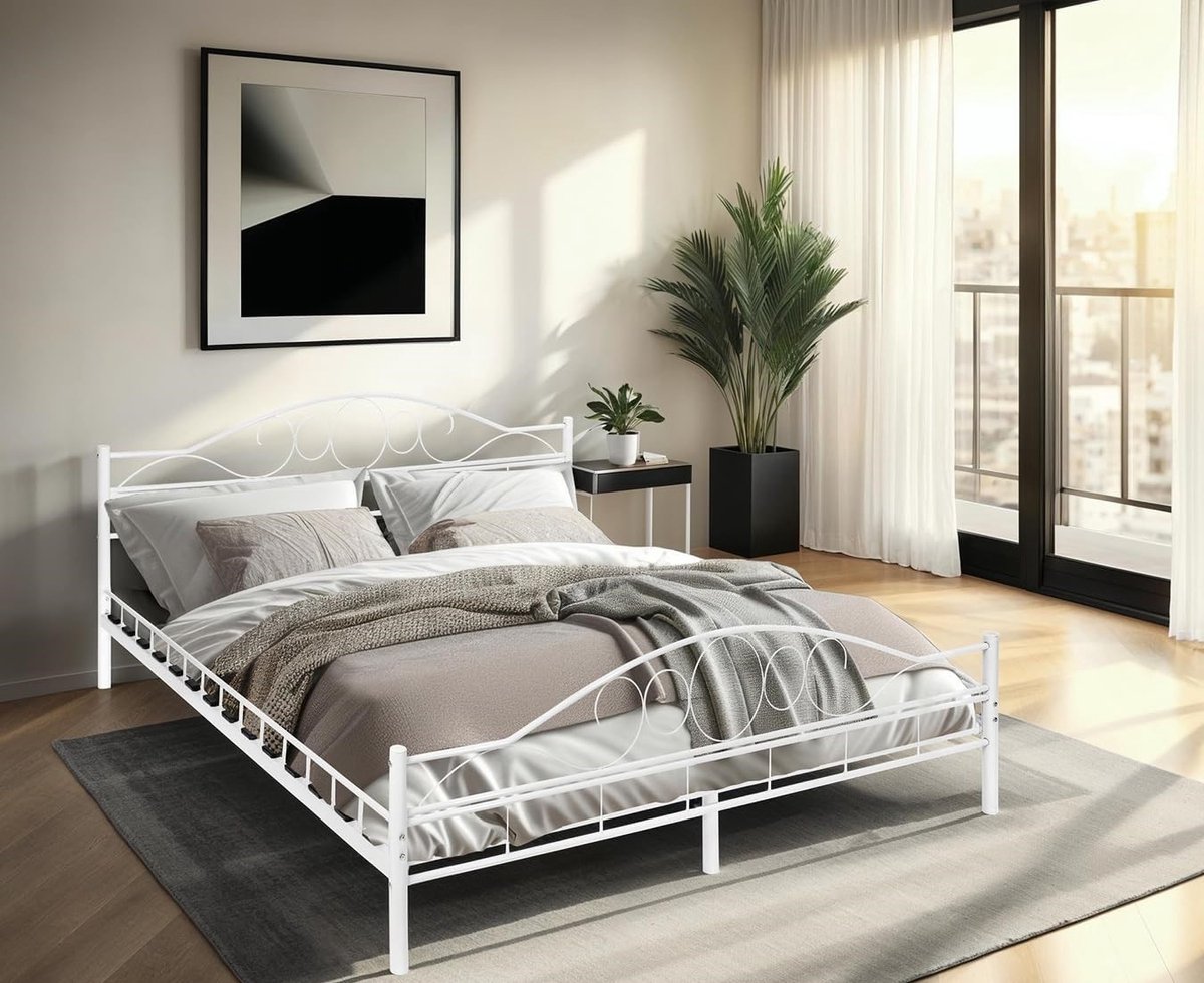Modern Metalen Bedframe 180x200 cm met Lattenbodem en Hoofdeinde – Tweepersoonsbed / Eenpersoonsbed / Logeerbed voor Slaapkamer, Tienerkamer of Gasten – Wit