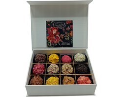 Truffels - kleine luxe chocoladegeschenkdoos met handgemaakte truffels -12 stuks Relatiegeschenk-chocoladecadeau-pralines-bonbons-verjaardagscadeau
