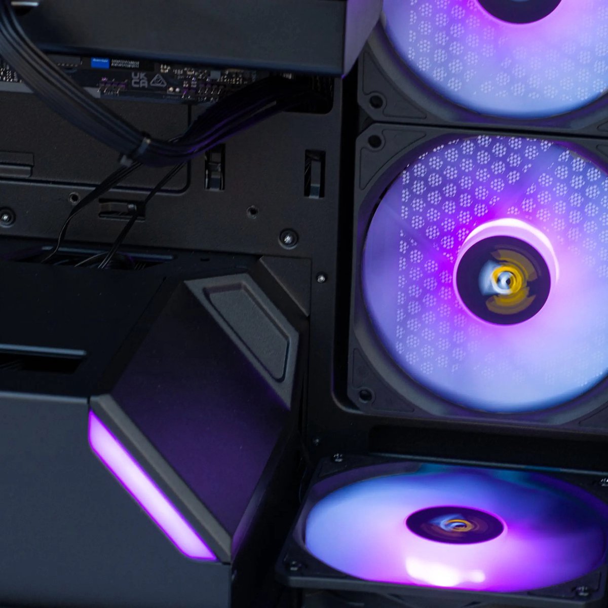 AMD Ryzen 7 5700X High-End Gaming PC - Panoramic View - RTX - afbeelding 3