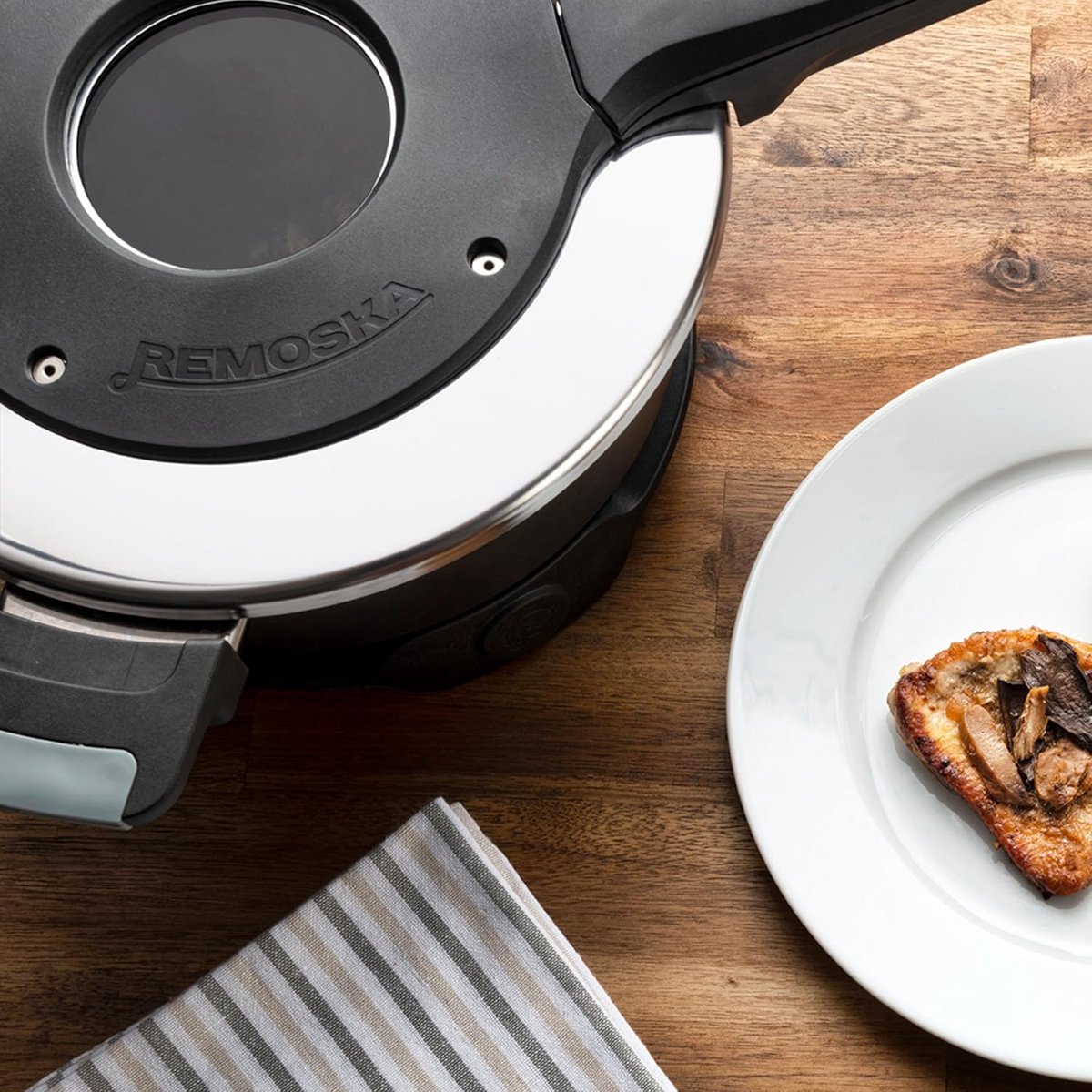 All-in-One Elektrische Multicooker Pan - Remoska T41/42 Tria Black® PFAS-vrij