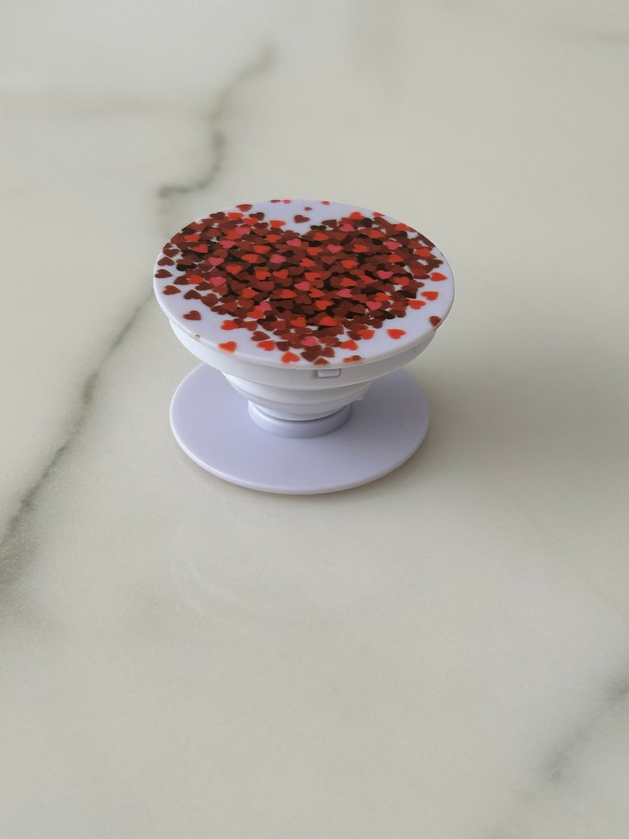 Telefoon Grip & Stand – Universele Smartphone Houder – Opvouwbaar & 360° Draaibaar – Past op Elke Telefoon of Hoesje - Hartjes - Wit/rood