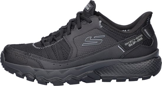 Zwarte Skechers heren sneaker, zijaanzicht. Met het 'Skechers Slip-Ins' logo op de hiel.