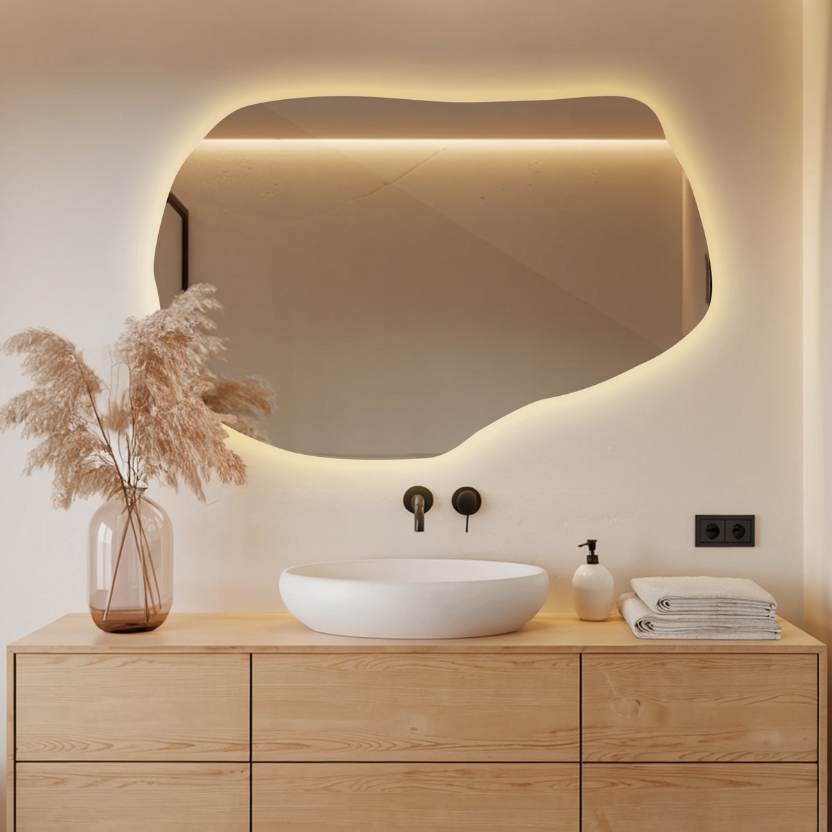 Coloray Spiegel LED - Grote Organische Badkamerspiegel LED - 70 cm x 45,5 cm - Organische Spiegel Met Verlichting - LED Organische Badkamerspiegel - Warm Licht - Organische Spiegel Met LED Verlichting - Moderne LED Spiegel