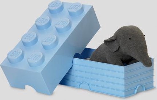 Boîte de rangement Lego bleu clair à 8 plots, ouverte avec un éléphant en tissu gris à l'intérieur.