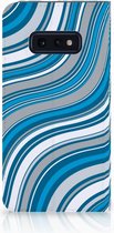 Geschikt voor Samsung Galaxy S10e Standcase Hoesje Design Waves Blue