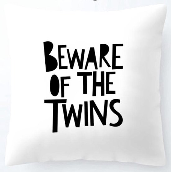 Kussen Beware of the Twins | Zwart Wit | Kussenhoes vierkant