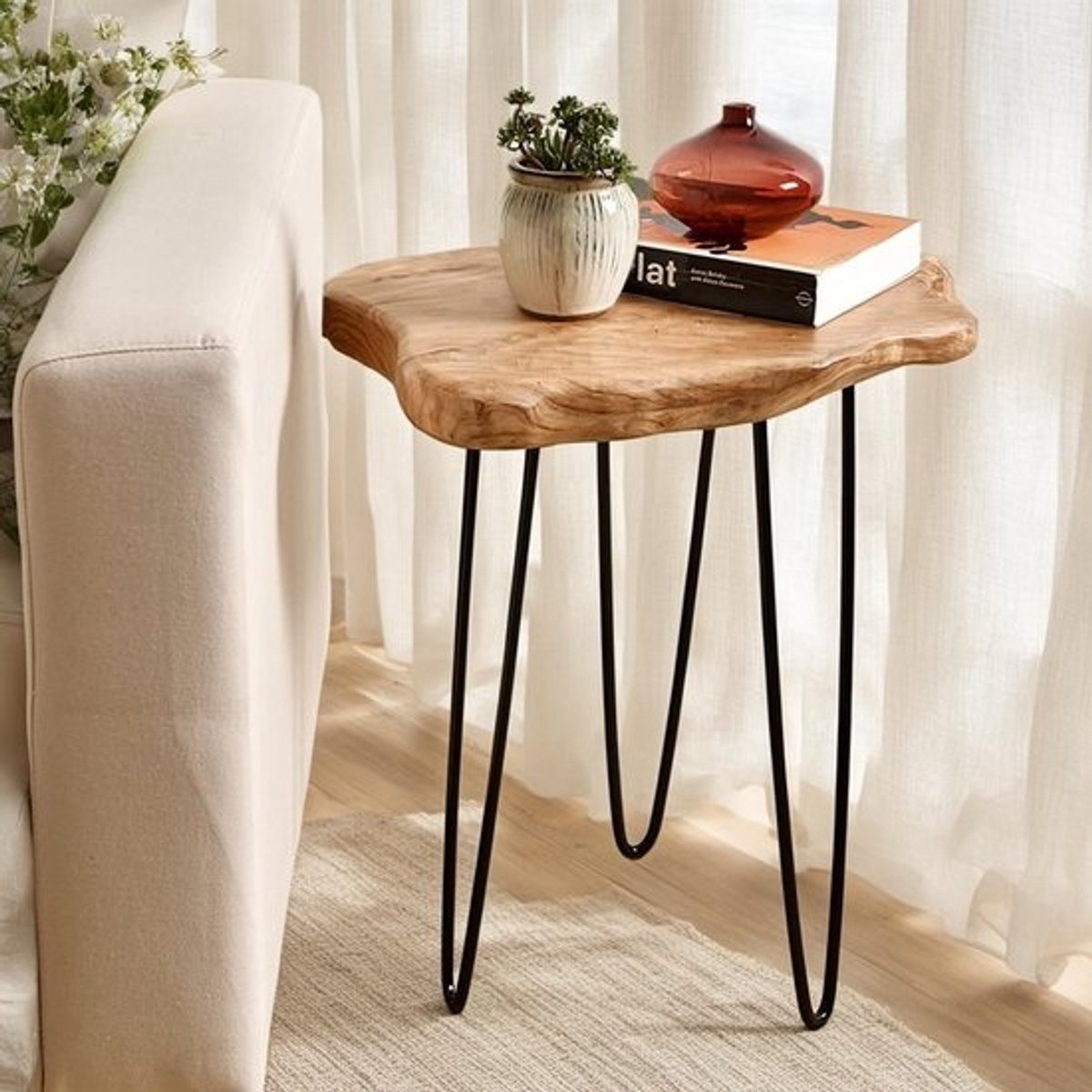 Natuurlijke bijzettafel van hout – Multifunctioneel nachtkastje en plantenstandaard