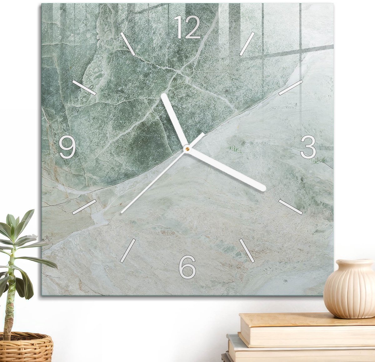 ArtPrintCave Groene Glazen Klok - 30x30 cm - Wandklok Vierkant - Groen Marmer Wandklok Keuken - Achtergronden En Patronen Unieke Klok - Witte Klokwijzers