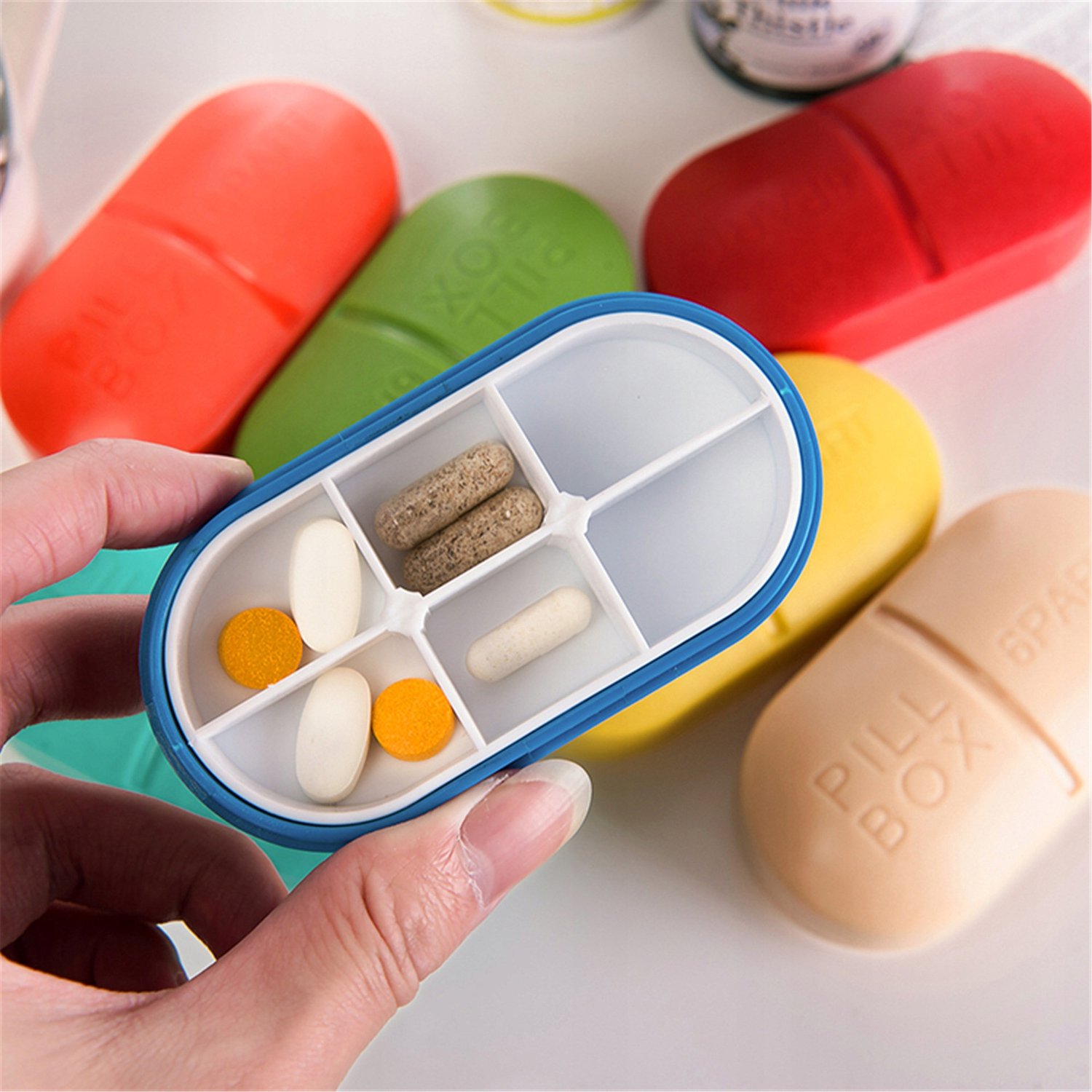Roze pillendoosje - Medicijndispenser voor dagelijks gebruik
