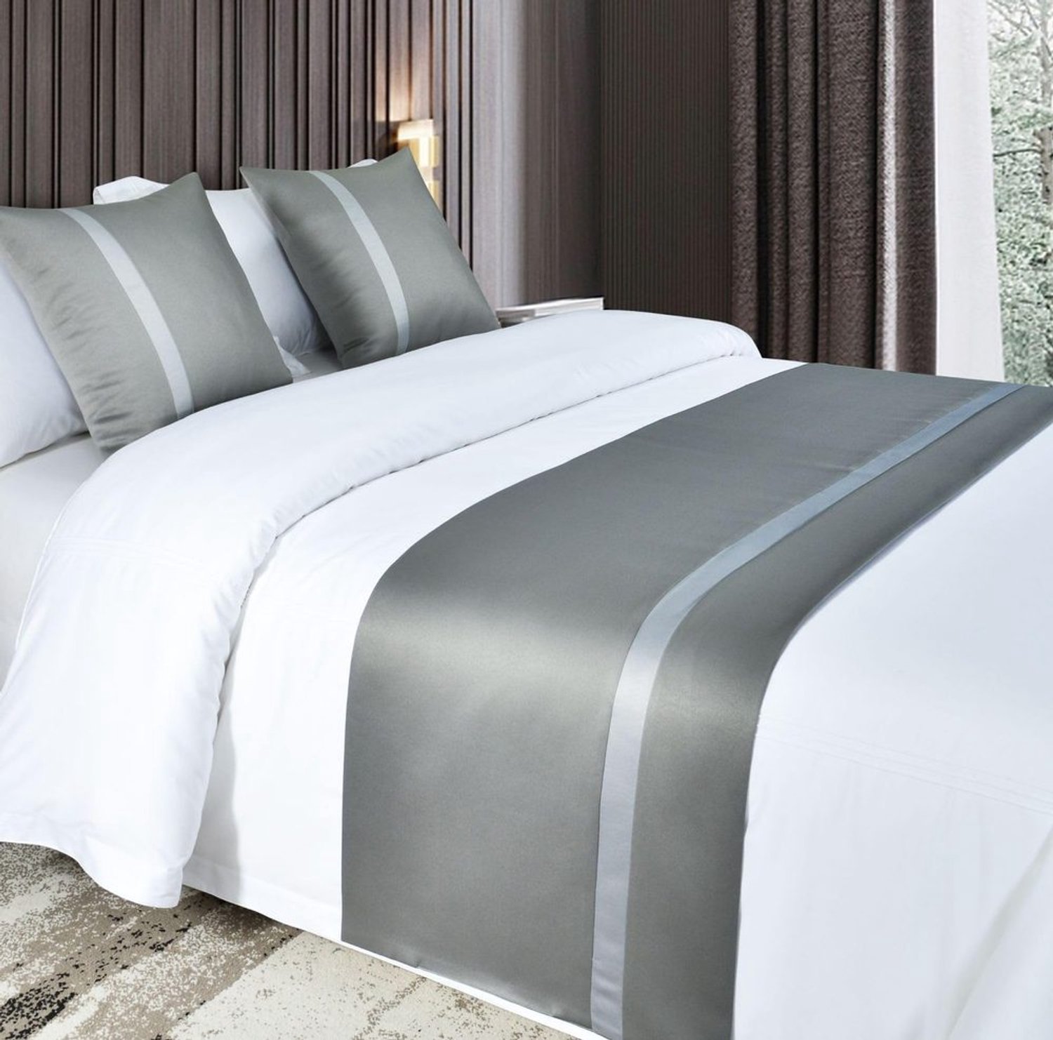 Bedloper King Size - Donkergrijs met Lichte Strepen - Luxe Hotelkwaliteit