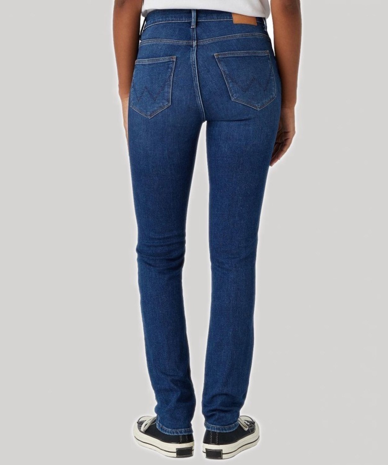 Wrangler Slim Fit Authentic Love